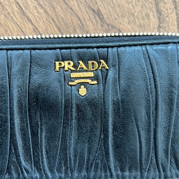 ‼️SALE‼️ Prada Nappa Gaufre Zip Around Wallet - Picture 10 of 13